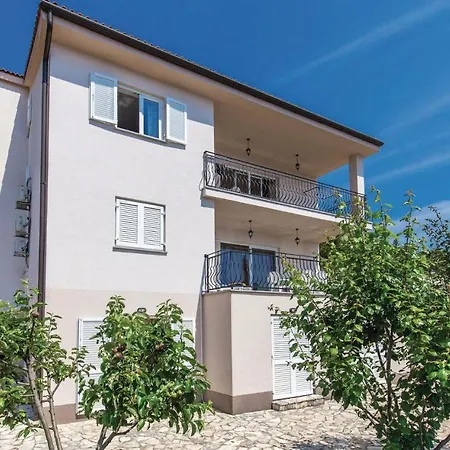 Awesome In With Kitchen * Ičići