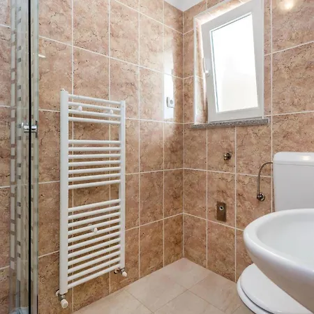 Daire Awesome In With Kitchen Ičići